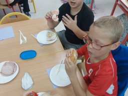 b_1024_768_0_00_images_2023_2024_KAWA_Kanapki_395843335_794437175817566_2049049296045183616_n